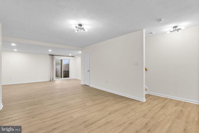 10637 CAMPUS WAY S, Upper Marlboro, MD 20774