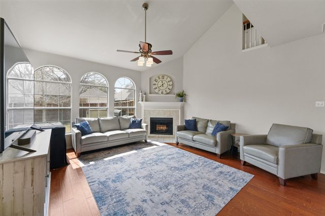 5649 Norris Drive, The Colony, TX 75056