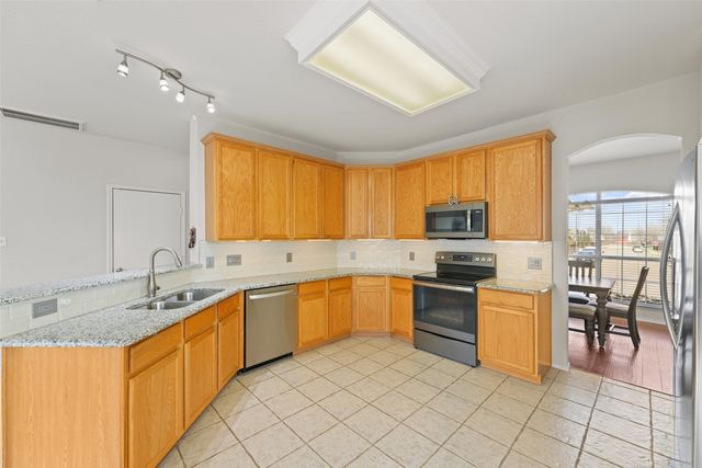 5649 Norris Drive, The Colony, TX 75056