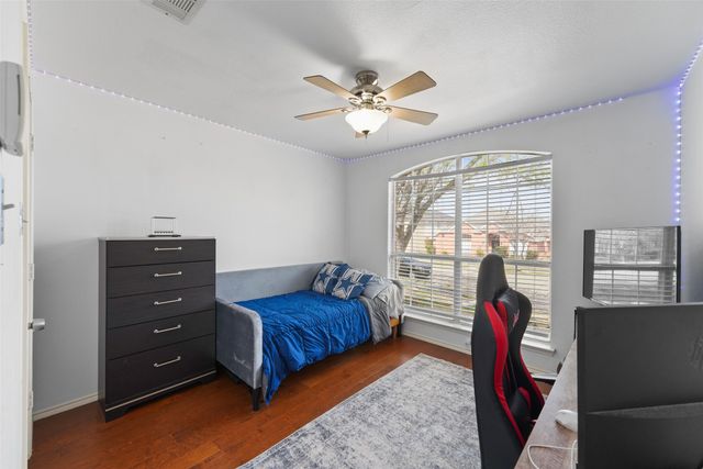 5649 Norris Drive, The Colony, TX 75056