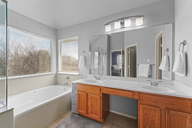 5649 Norris Drive, The Colony, TX 75056