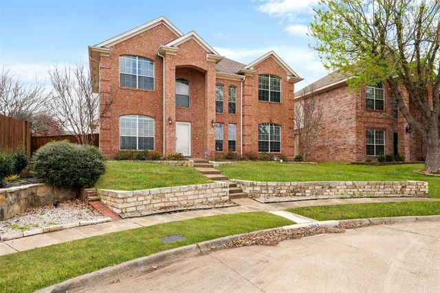 5649 Norris Drive, The Colony, TX 75056