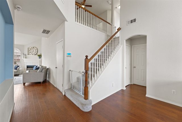 5649 Norris Drive, The Colony, TX 75056