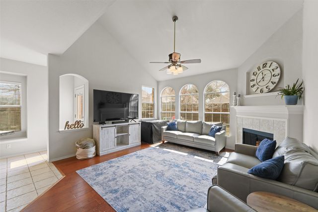 5649 Norris Drive, The Colony, TX 75056