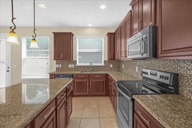 8943 HILDRETH AVENUE, Orlando, FL 32832