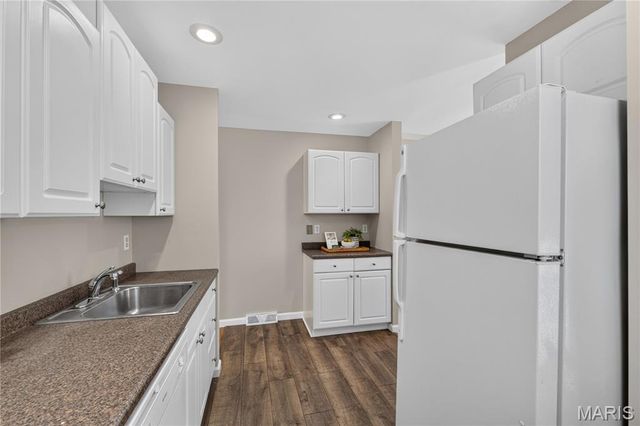 3345 Macklind Avenue, St Louis, MO 63139