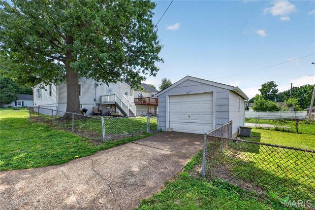 3345 Macklind Avenue, St Louis, MO 63139