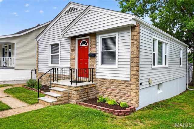 3345 Macklind Avenue, St Louis, MO 63139