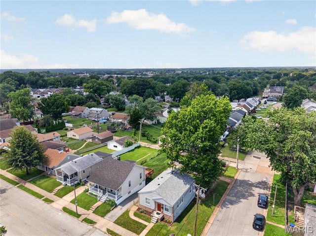 3345 Macklind Avenue, St Louis, MO 63139