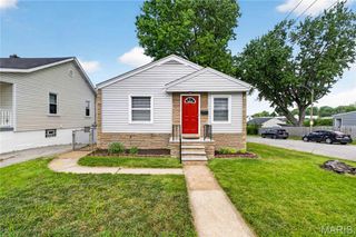 3345 Macklind Avenue, St Louis, MO 63139