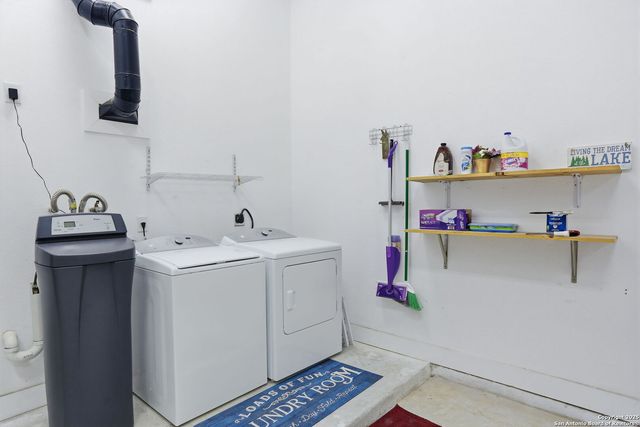 116 Martingale Trail, Bandera, TX 78003