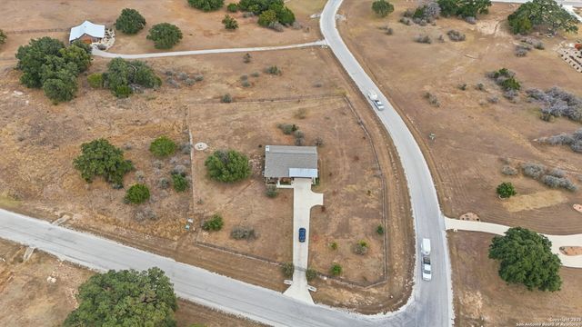 116 Martingale Trail, Bandera, TX 78003