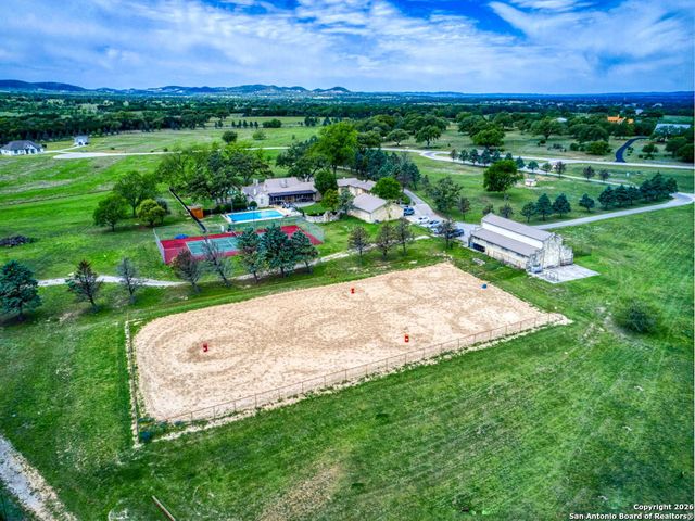 116 Martingale Trail, Bandera, TX 78003