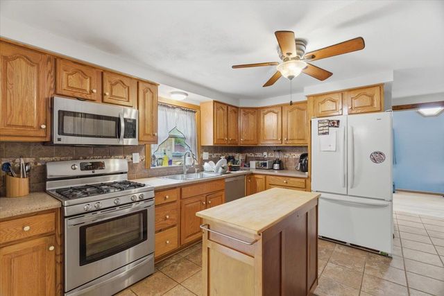 13 Cabindale Dr, Kennedy Twp, PA 15136