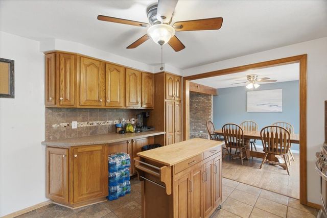 13 Cabindale Dr, Kennedy Twp, PA 15136