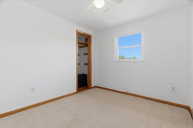 13 Cabindale Dr, Kennedy Twp, PA 15136