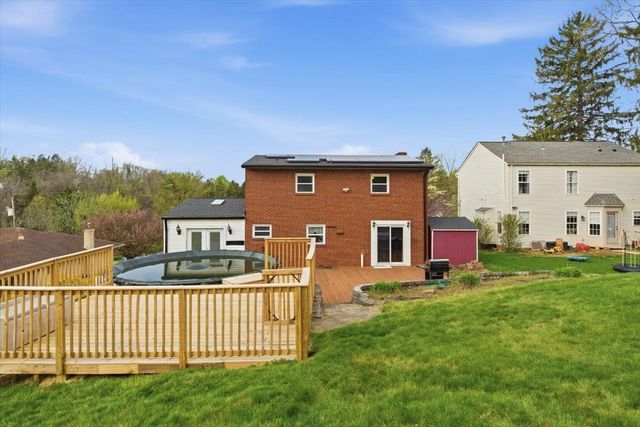 13 Cabindale Dr, Kennedy Twp, PA 15136