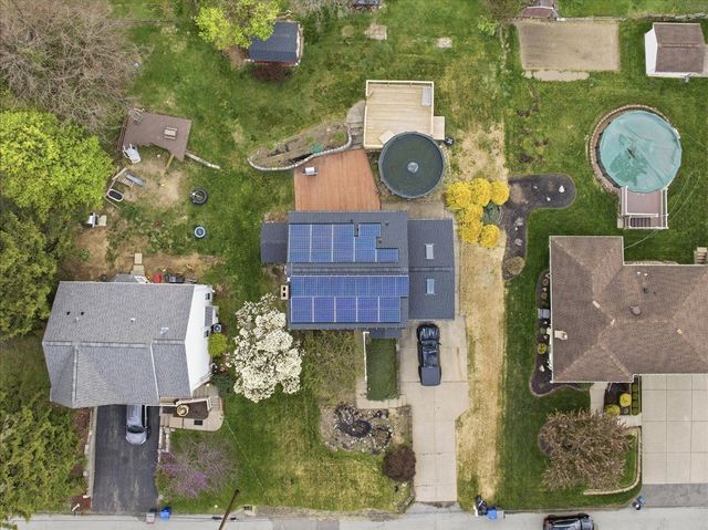 13 Cabindale Dr, Kennedy Twp, PA 15136