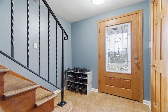 13 Cabindale Dr, Kennedy Twp, PA 15136