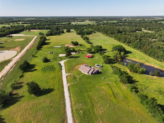 1429 County Road 140, Whitesboro, TX 76273