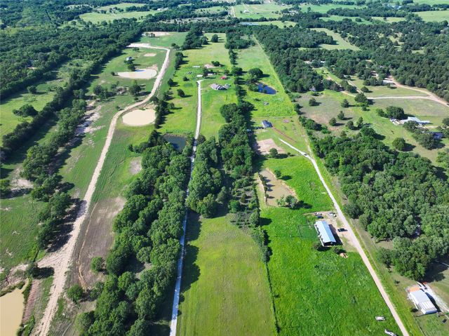 1429 County Road 140, Whitesboro, TX 76273