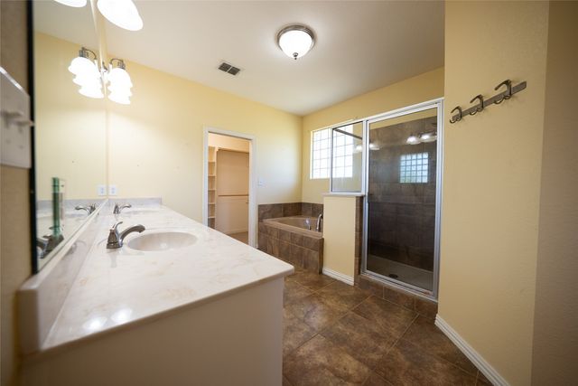 1429 County Road 140, Whitesboro, TX 76273