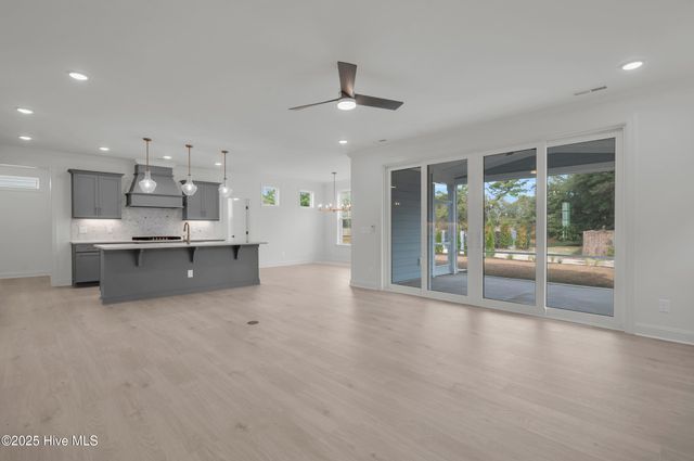 525 Sailor Sky Way 390, Hampstead, NC 28443