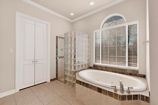 2234 Southern Oaks Drive, Cedar Hill, TX 75104