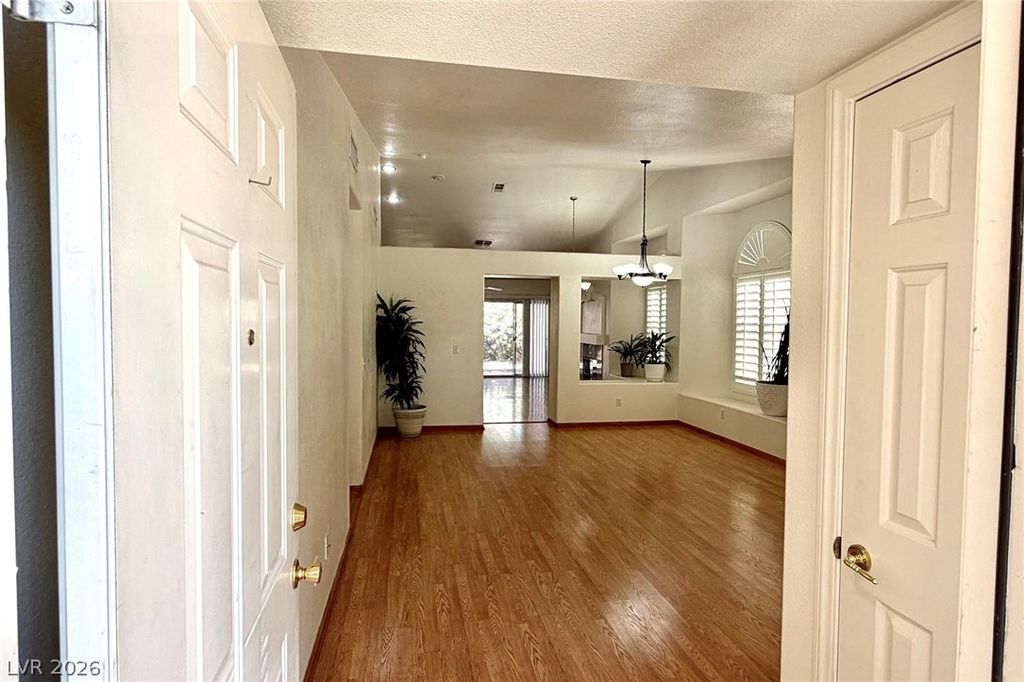 1809 Lyell Canyon Lane, Las Vegas, NV 89134 — photo 4