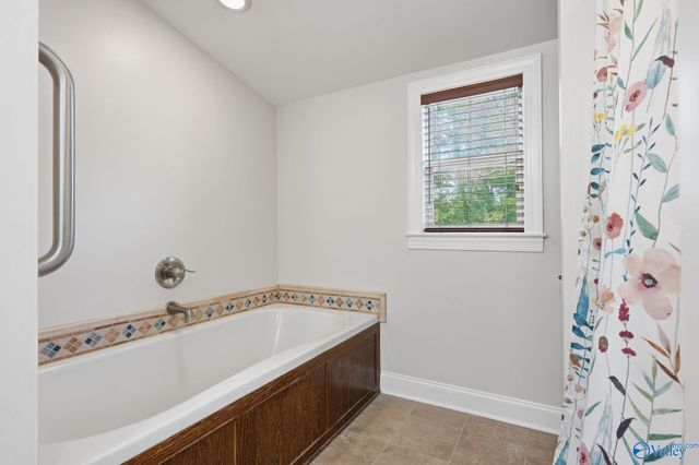 111 Rachel Drive, Huntsville, AL 35806