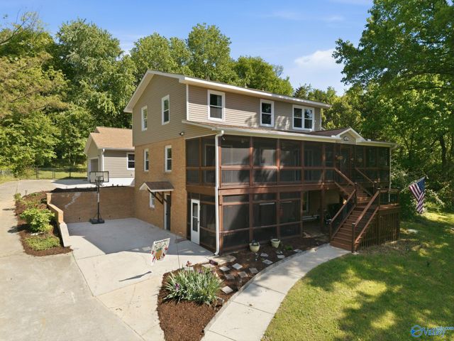 111 Rachel Drive, Huntsville, AL 35806