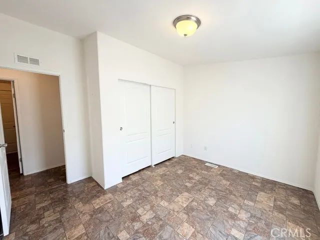 3850 Atlantic 207, Highland, CA 92346