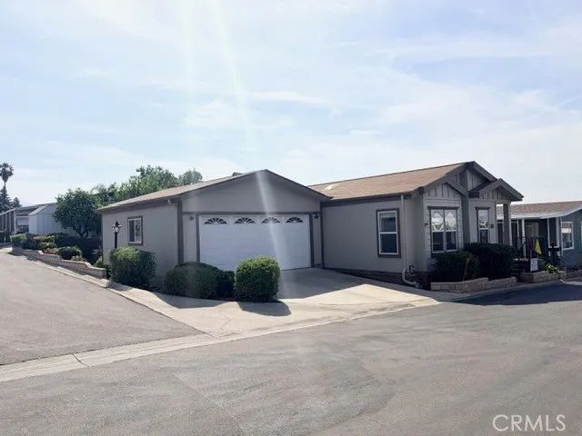 3850 Atlantic 207, Highland, CA 92346