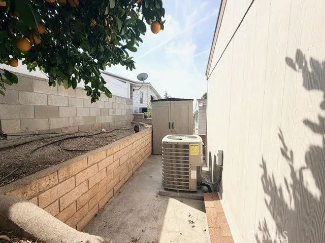 3850 Atlantic 207, Highland, CA 92346