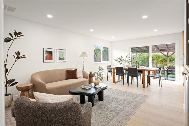 125 Larkwood Circle, Danville, CA 94526