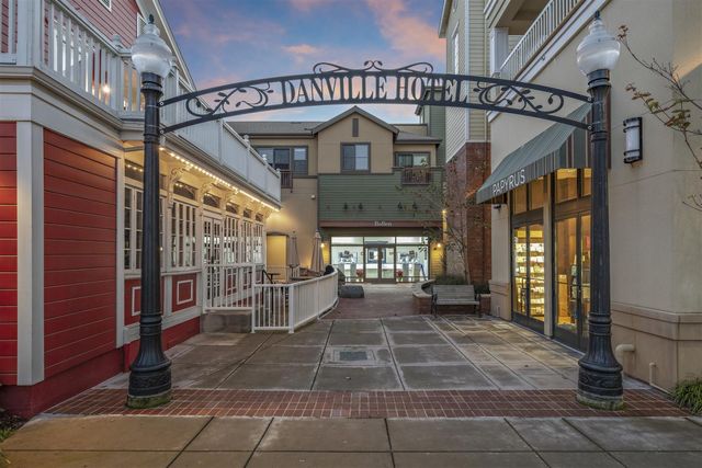 125 Larkwood Circle, Danville, CA 94526