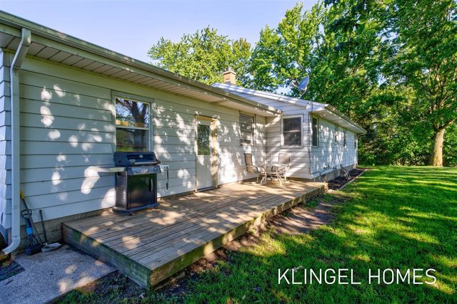 7160 96th Avenue, Zeeland, MI 49464