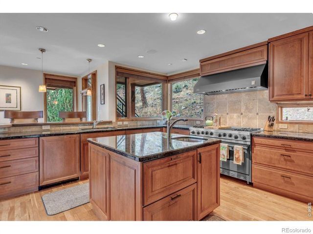 337 Wild Horse Circle, Boulder, CO 80304