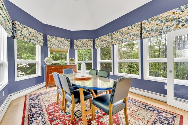 43 Country Club Way, Ipswich, MA 01938