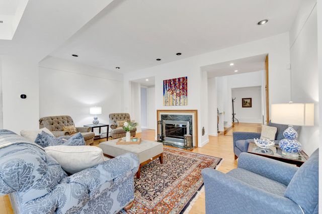 43 Country Club Way, Ipswich, MA 01938