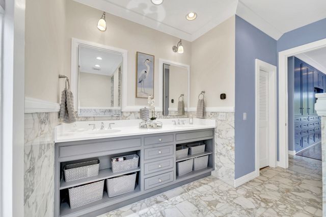 43 Country Club Way, Ipswich, MA 01938