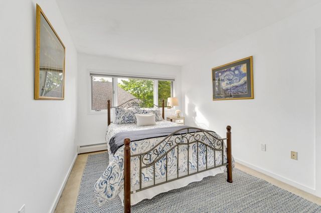 43 Country Club Way, Ipswich, MA 01938