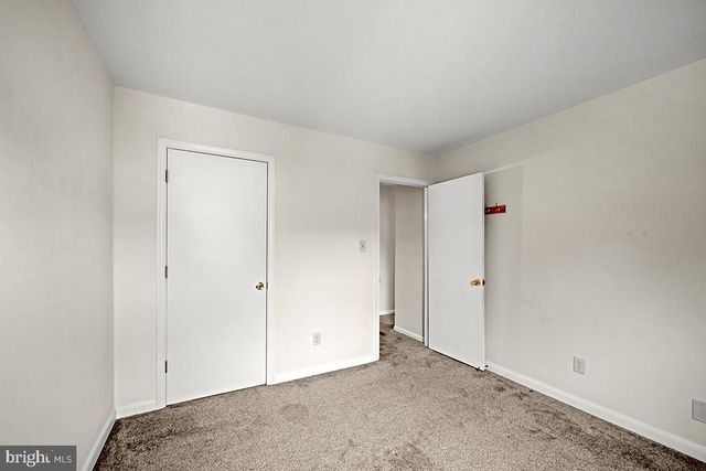 124 MARLOW ST SW, Leesburg, VA 20175