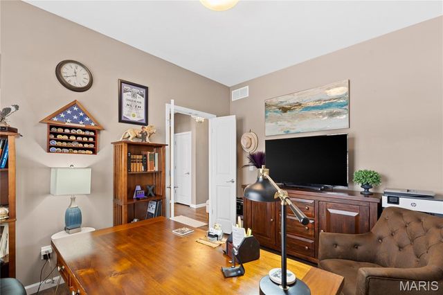 8009 TAHOE RIDGE Lane, Caseyville, IL 62232