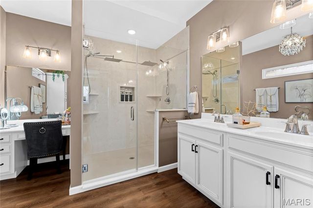 8009 TAHOE RIDGE Lane, Caseyville, IL 62232