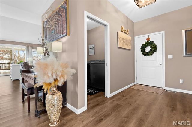 8009 TAHOE RIDGE Lane, Caseyville, IL 62232