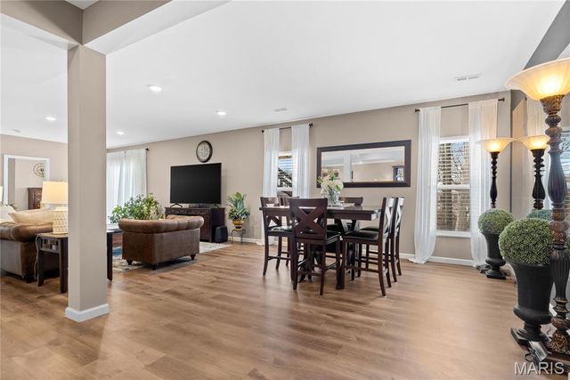 8009 TAHOE RIDGE Lane, Caseyville, IL 62232