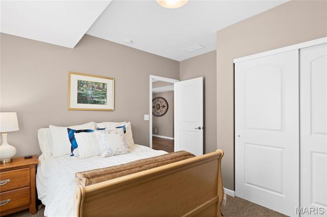 8009 TAHOE RIDGE Lane, Caseyville, IL 62232