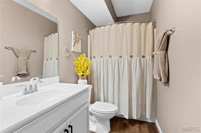 8009 TAHOE RIDGE Lane, Caseyville, IL 62232