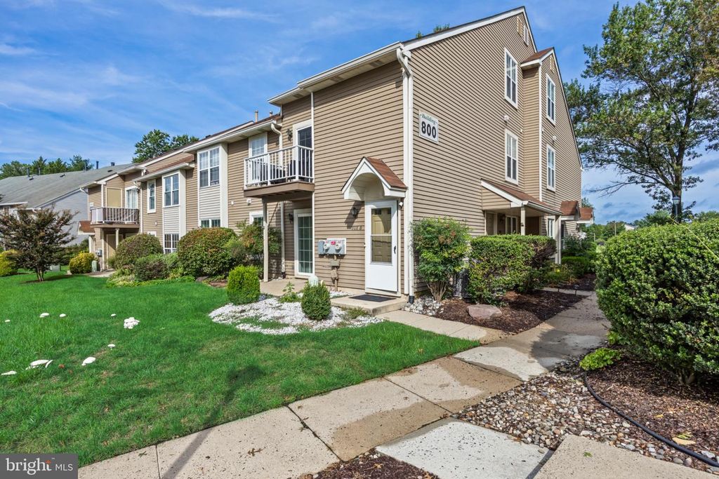 807-A SEDGEFIELD DR #A, MOUNT LAUREL, NJ 08054 — photo 3